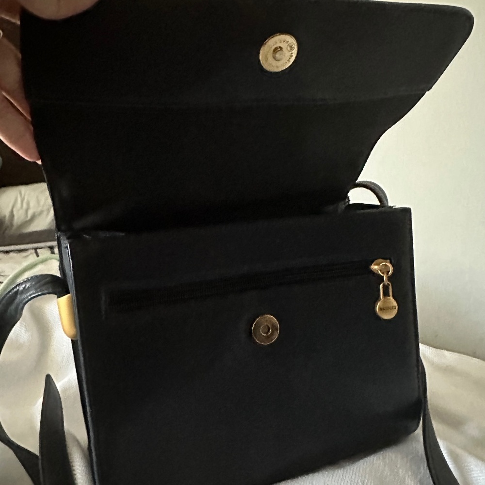 Bridge Vintage purse